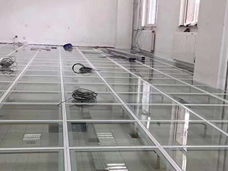 長沙雙勝機房設(shè)備有限公司,長沙防靜電地板,長沙防靜電地板價格,機房裝修,機房墻板,防靜電接地